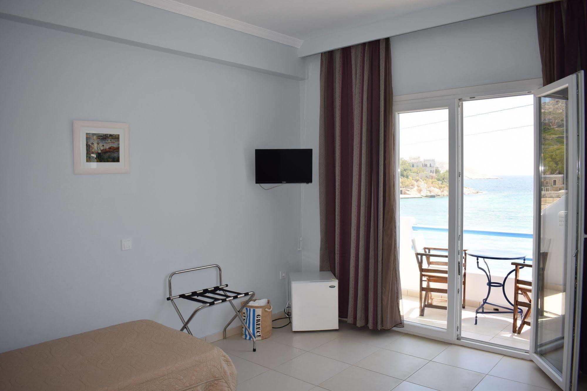 Vari Beach Hotel Exterior photo